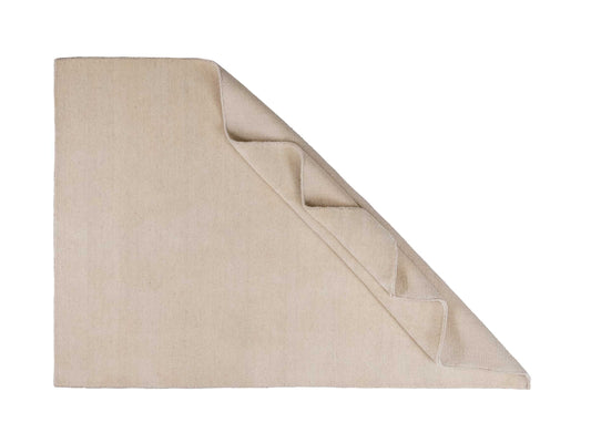 Moderner, Handloom Gabbeh Orientteppich von Khademi aus Wolle, cremeweiß. Einfarbiges Uni-Design. Produziert in Indien. Größe: 170x116cm. Teppichnummer: KB4-1582. Verkauf durch Jupiter Intl.