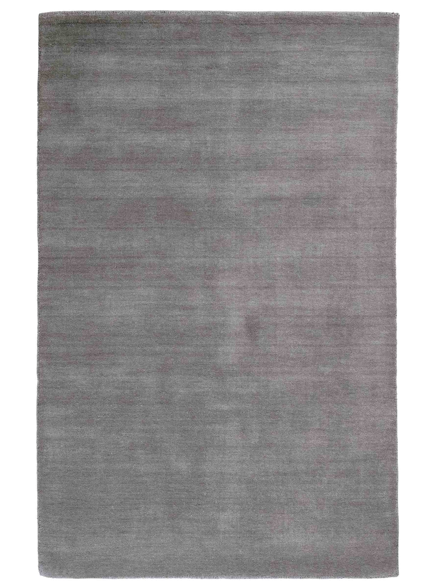 Moderner, Handloom Gabbeh Orientteppich von Khademi aus Wolle, grau. Einfarbiges Uni-Design. Produziert in Indien. Größe: 170x116cm. Teppichnummer: KB4-1584. Verkauf durch Jupiter Intl.