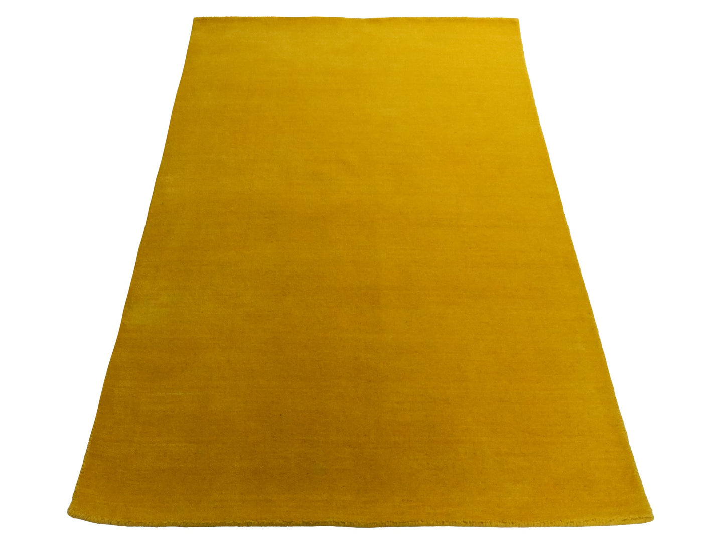 Moderner, Handloom Gabbeh Orientteppich von Khademi aus Wolle, gelb. Einfarbiges Uni-Design. Produziert in Indien. Größe: 170x117cm. Teppichnummer: KB4-1572. Verkauf durch Jupiter Intl.