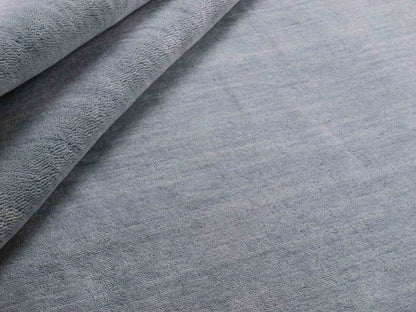 Moderner, Handloom Gabbeh Orientteppich von Khademi aus Wolle, blau-grau. Einfarbiges Uni-Design. Produziert in Indien. Größe: 170x118cm. Teppichnummer: KB4-1588. Verkauf durch Jupiter Intl.