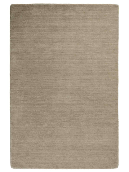 Moderner, Handloom Gabbeh Orientteppich von Khademi aus Wolle, beige. Einfarbiges Uni-Design. Produziert in Indien. Größe: 170x119cm. Teppichnummer: KB4-1581. Verkauf durch Jupiter Intl.