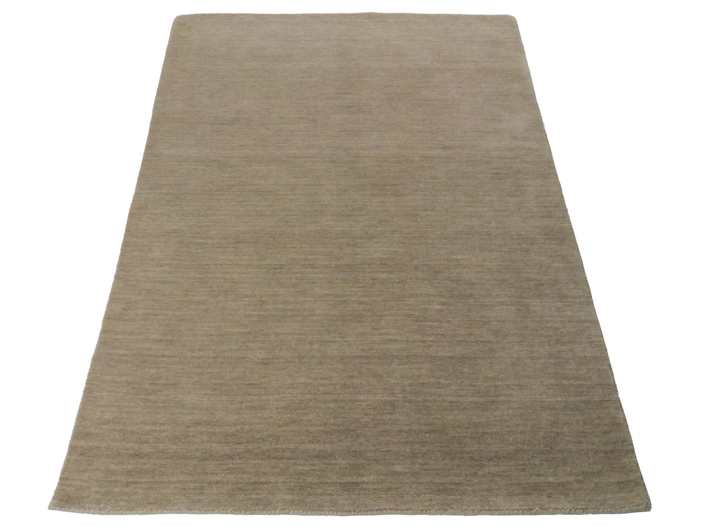 Moderner, Handloom Gabbeh Orientteppich von Khademi aus Wolle, beige. Einfarbiges Uni-Design. Produziert in Indien. Größe: 170x119cm. Teppichnummer: KB4-1581. Verkauf durch Jupiter Intl.