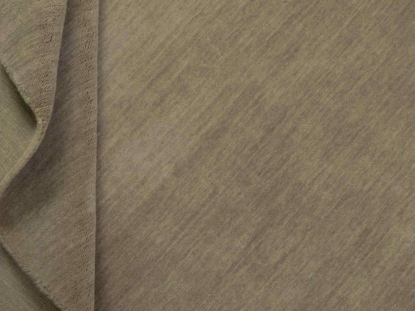 Moderner, Handloom Gabbeh Orientteppich von Khademi aus Wolle, beige. Einfarbiges Uni-Design. Produziert in Indien. Größe: 170x119cm. Teppichnummer: KB4-1581. Verkauf durch Jupiter Intl.