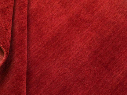 Moderner, Handloom Gabbeh Orientteppich von Khademi aus Wolle, dunkelrot. Einfarbiges Uni-Design. Produziert in Indien. Größe: 170x119cm. Teppichnummer: KB4-1576. Verkauf durch Jupiter Intl.