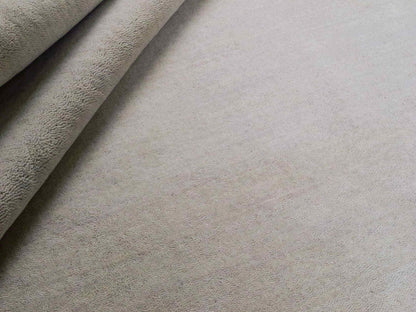 Moderner, Handloom Gabbeh Orientteppich von Khademi aus Wolle, ivory. Einfarbiges Uni-Design. Produziert in Indien. Größe: 170x119cm. Teppichnummer: KB4-1583. Verkauf durch Jupiter Intl.