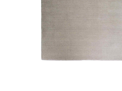 Moderner, Handloom Gabbeh Orientteppich von Khademi aus Wolle, ivory. Einfarbiges Uni-Design. Produziert in Indien. Größe: 170x119cm. Teppichnummer: KB4-1583. Verkauf durch Jupiter Intl.