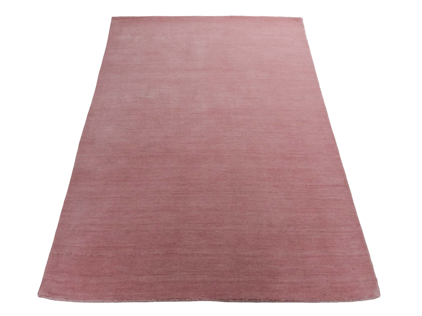 Moderner, Handloom Gabbeh Orientteppich von Khademi aus Wolle, rosa. Einfarbiges Uni-Design. Produziert in Indien. Größe: 170x119cm. Teppichnummer: KB4-1578. Verkauf durch Jupiter Intl.