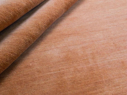 Moderner, Handloom Gabbeh Orientteppich von Khademi aus Wolle, orange. Einfarbiges Uni-Design. Produziert in Indien. Größe: 171x120cm. Teppichnummer: KB4-1569. Verkauf durch Jupiter Intl.