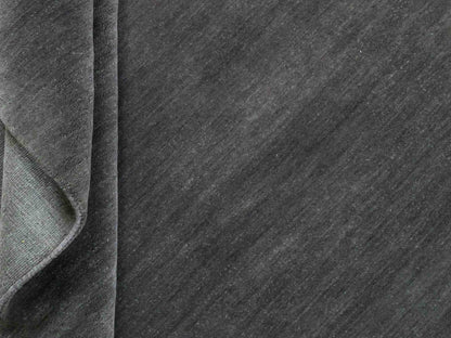 Moderner, Handloom Gabbeh Orientteppich von Khademi aus Wolle, anthrazit. Einfarbiges Uni-Design. Produziert in Indien. Größe: 175x125cm. Teppichnummer: KB4-1585. Verkauf durch Jupiter Intl.