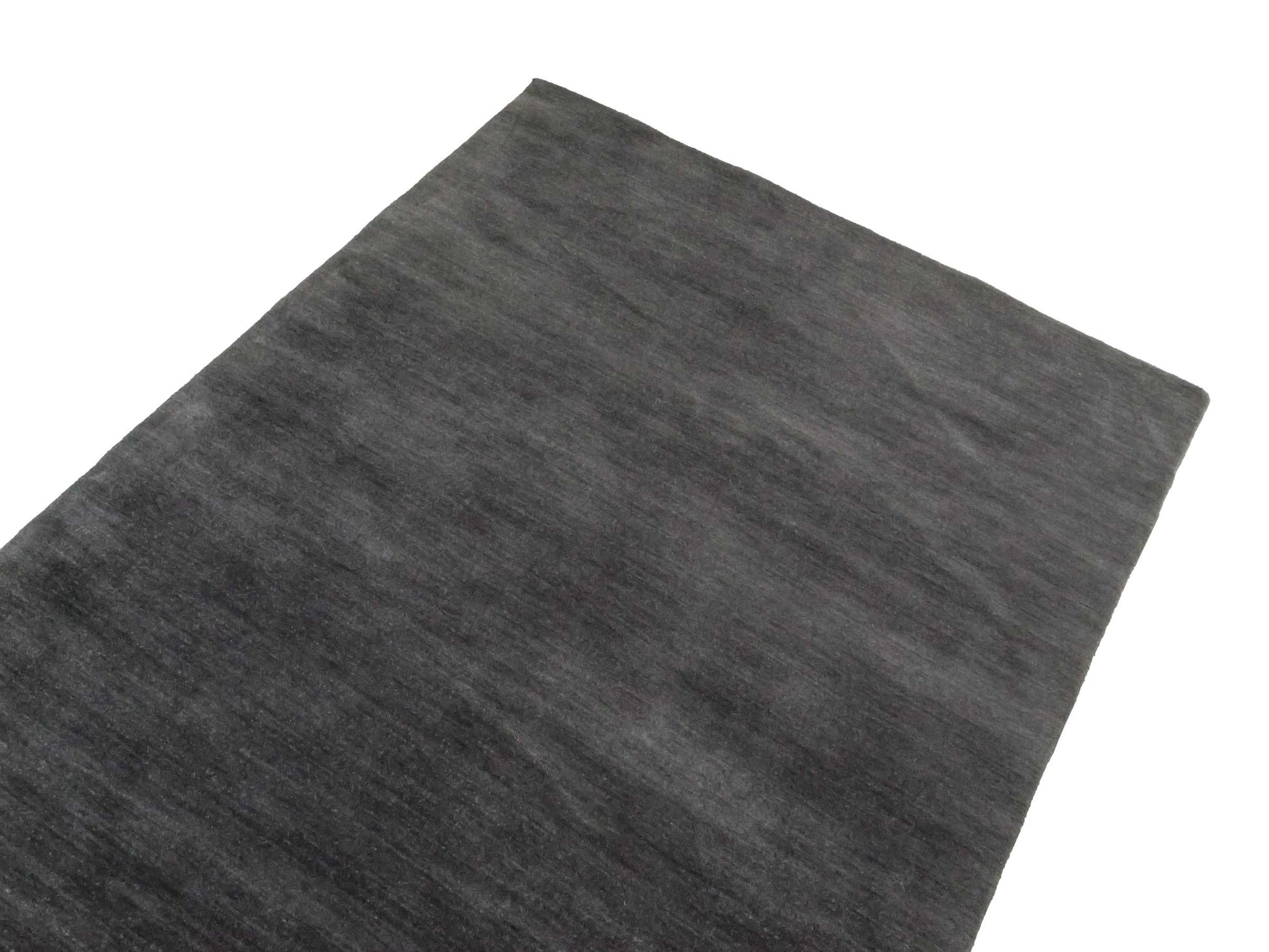 Moderner, Handloom Gabbeh Orientteppich von Khademi aus Wolle, anthrazit. Einfarbiges Uni-Design. Produziert in Indien. Größe: 175x125cm. Teppichnummer: KB4-1585. Verkauf durch Jupiter Intl.