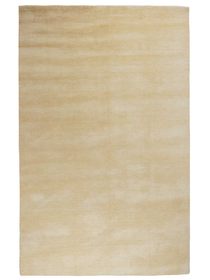 Moderner, Handloom Gabbeh Orientteppich von Khademi aus Wolle, beige. Einfarbiges Uni-Design. Produziert in Indien. Größe: 232x169cm. Teppichnummer: KB4-1616. Verkauf durch Jupiter Intl.