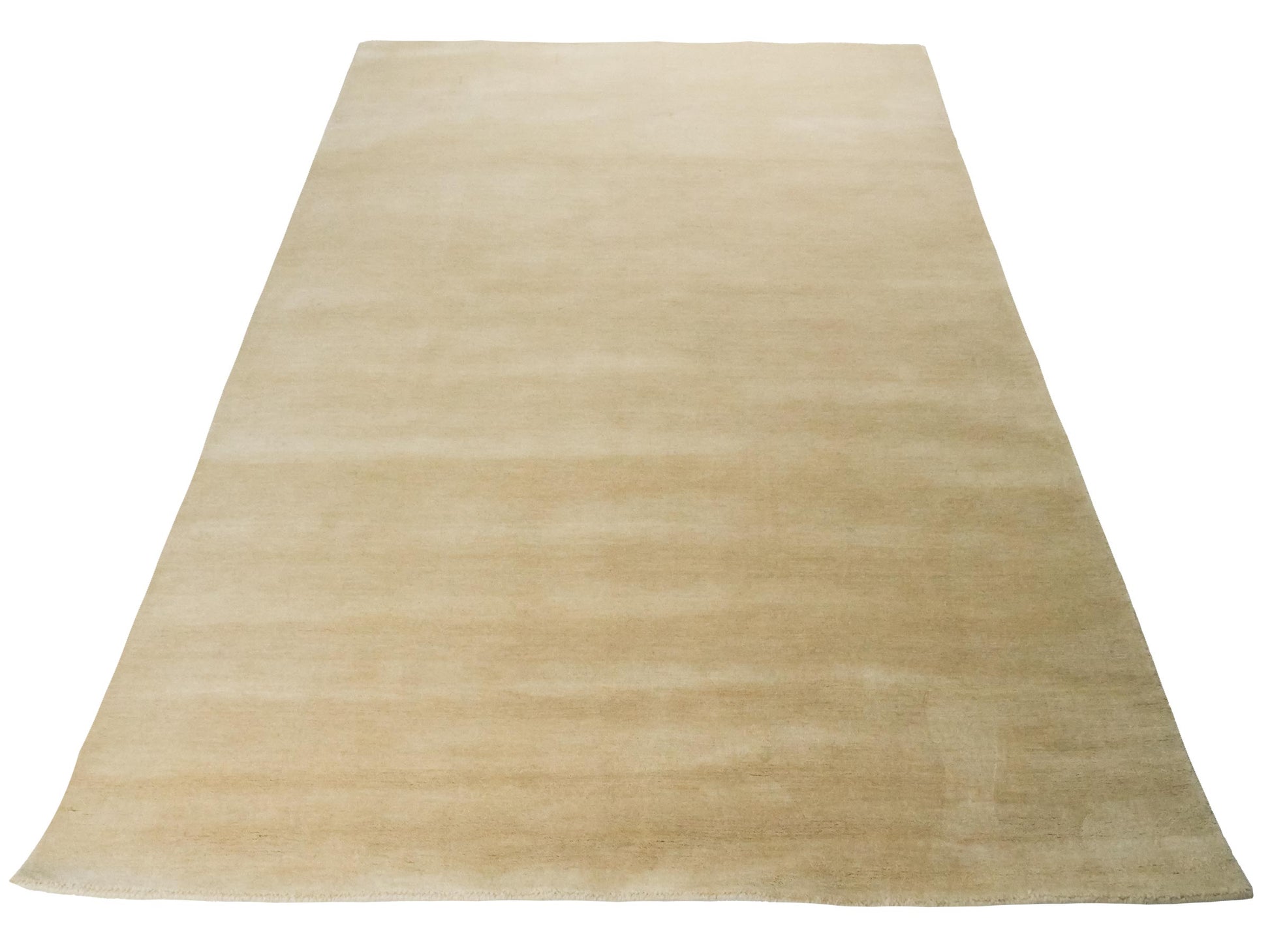 Moderner, Handloom Gabbeh Orientteppich von Khademi aus Wolle, beige. Einfarbiges Uni-Design. Produziert in Indien. Größe: 232x169cm. Teppichnummer: KB4-1616. Verkauf durch Jupiter Intl.