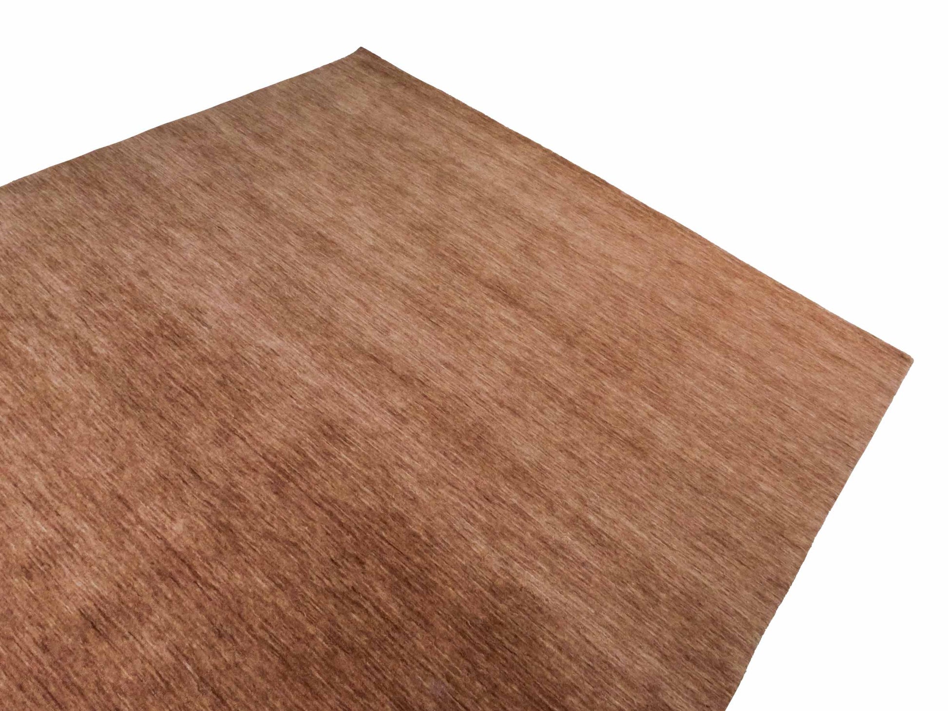 Moderner, Handloom Gabbeh Orientteppich von Khademi aus Wolle, braun. Einfarbiges Uni-Design. Produziert in Indien. Größe: 240x237cm. Teppichnummer: KB4-1599. Verkauf durch Jupiter Intl.