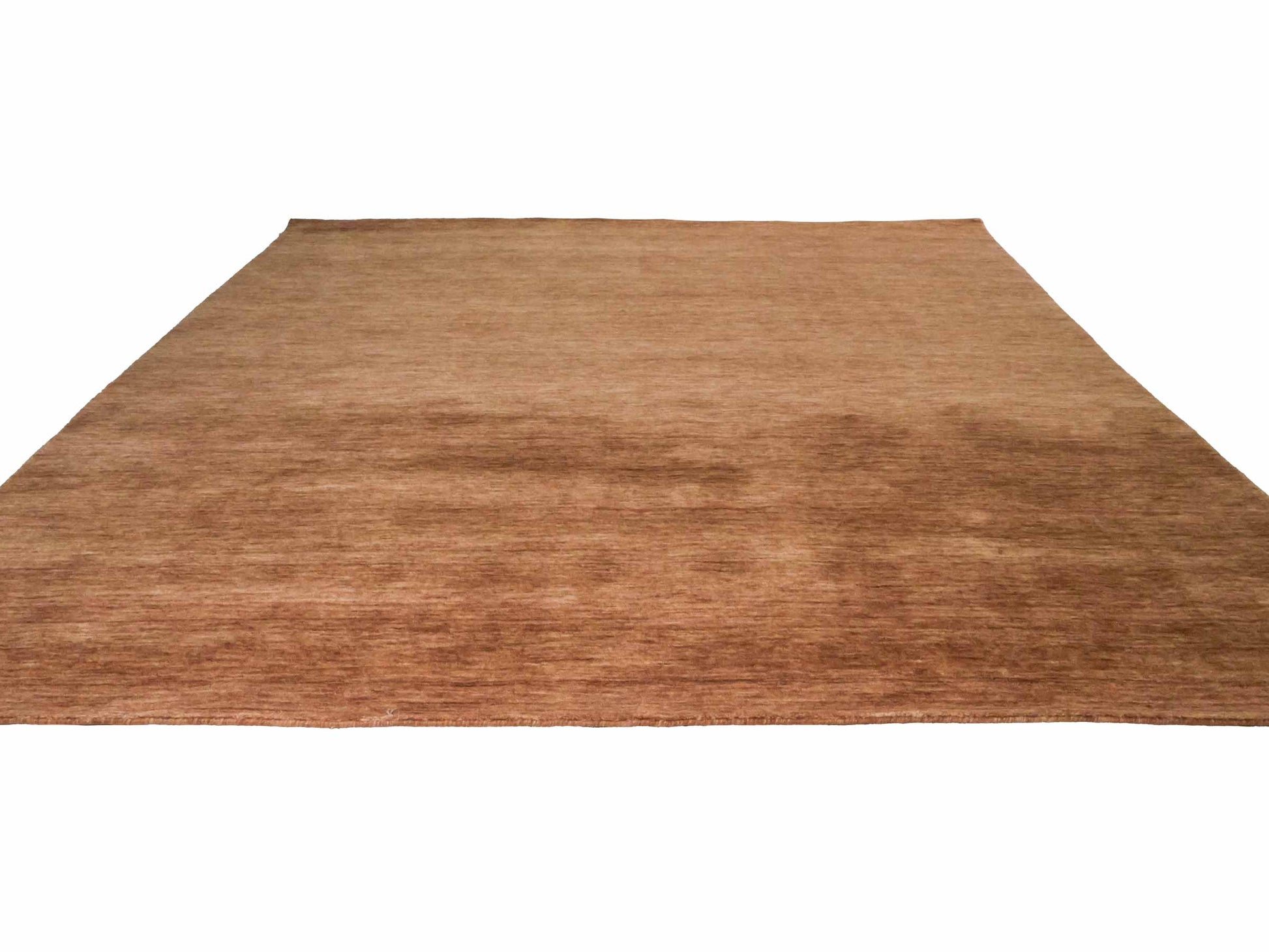 Moderner, Handloom Gabbeh Orientteppich von Khademi aus Wolle, braun. Einfarbiges Uni-Design. Produziert in Indien. Größe: 240x237cm. Teppichnummer: KB4-1599. Verkauf durch Jupiter Intl.