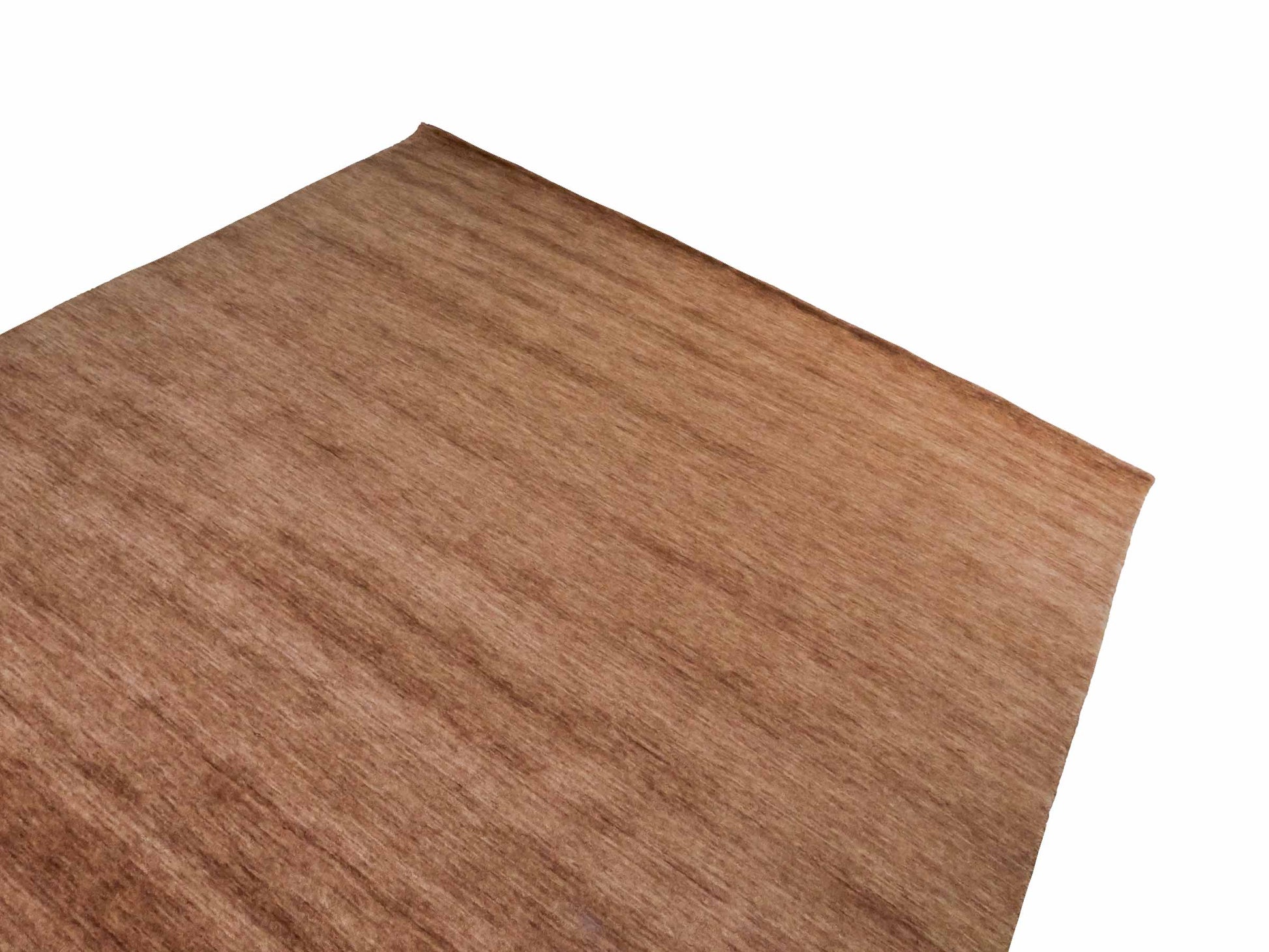 Moderner, Handloom Gabbeh Orientteppich von Khademi aus Wolle, braun. Einfarbiges Uni-Design. Produziert in Indien. Größe: 241x235cm. Teppichnummer: KB4-1598. Verkauf durch Jupiter Intl.