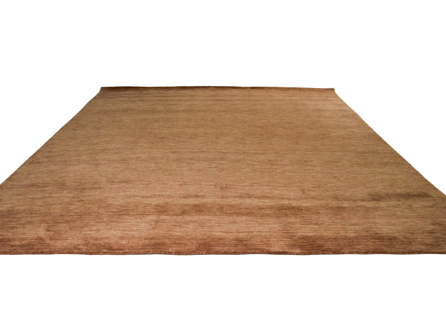 Moderner, Handloom Gabbeh Orientteppich von Khademi aus Wolle, braun. Einfarbiges Uni-Design. Produziert in Indien. Größe: 241x235cm. Teppichnummer: KB4-1598. Verkauf durch Jupiter Intl.