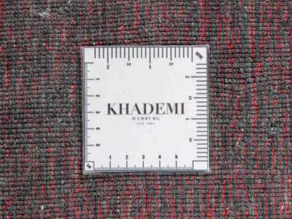 Moderner, Handloom Gabbeh Orientteppich von Khademi aus Wolle, anthrazit. Einfarbiges Uni-Design. Produziert in Indien. Größe: 285x200cm. Teppichnummer: KB4-1614. Verkauf durch Jupiter Intl.