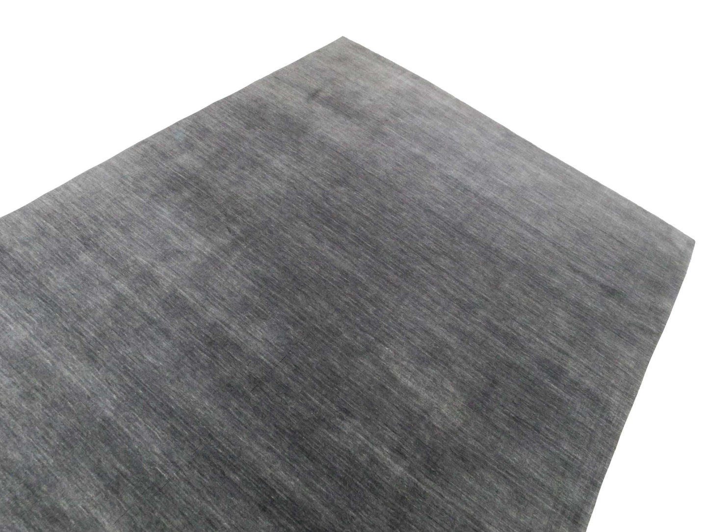 Moderner, Handloom Gabbeh Orientteppich von Khademi aus Wolle, anthrazit. Einfarbiges Uni-Design. Produziert in Indien. Größe: 292x200cm. Teppichnummer: KB4-1615. Verkauf durch Jupiter Intl.