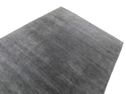 Moderner, Handloom Gabbeh Orientteppich von Khademi aus Wolle, anthrazit. Einfarbiges Uni-Design. Produziert in Indien. Größe: 292x200cm. Teppichnummer: KB4-1615. Verkauf durch Jupiter Intl.