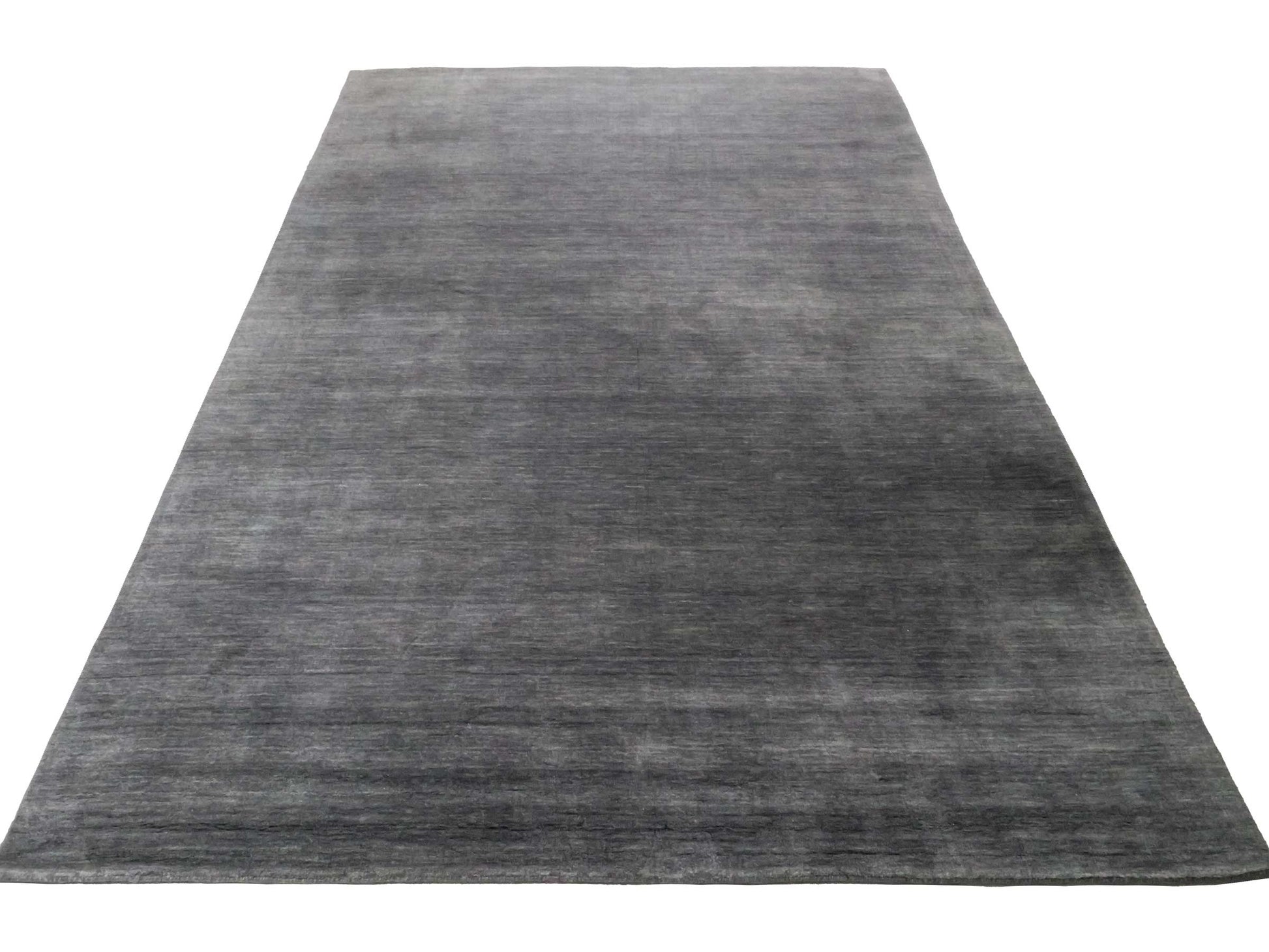 Moderner, Handloom Gabbeh Orientteppich von Khademi aus Wolle, anthrazit. Einfarbiges Uni-Design. Produziert in Indien. Größe: 292x200cm. Teppichnummer: KB4-1615. Verkauf durch Jupiter Intl.