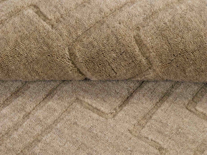 Moderner, Handloom Lori Orientteppich von Khademi aus Wolle, beige. Geometrisches Design. Produziert in Indien. Größe: 149x82cm. Teppichnummer: KB4-1521. Verkauf durch Jupiter Intl.