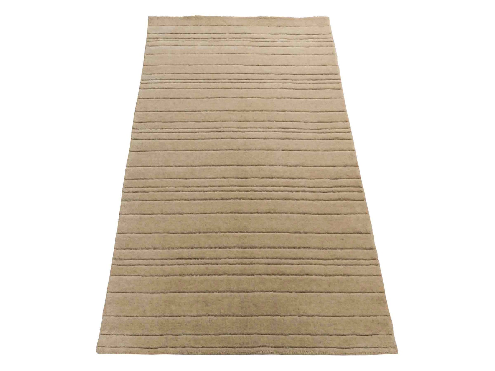 Moderner, Handloom Lori Orientteppich von Khademi aus Wolle, beige. Geometrisches Design. Produziert in Indien. Größe: 150x80cm. Teppichnummer: KB4-1522. Verkauf durch Jupiter Intl.