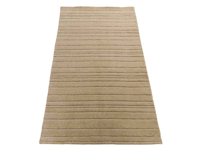 Moderner, Handloom Lori Orientteppich von Khademi aus Wolle, beige. Geometrisches Design. Produziert in Indien. Größe: 150x80cm. Teppichnummer: KB4-1522. Verkauf durch Jupiter Intl.