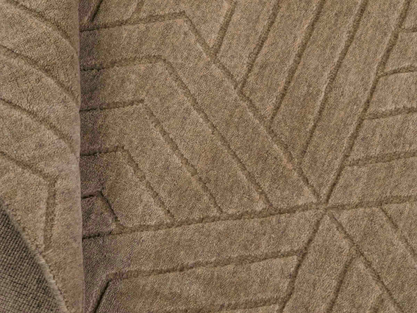 Moderner, Handloom Lori Orientteppich von Khademi aus Wolle, beige. Geometrisches Design. Produziert in Indien. Größe: 150x81cm. Teppichnummer: KB4-1519. Verkauf durch Jupiter Intl.