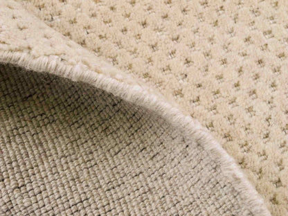 Moderner, Handloom Lori Orientteppich von Khademi aus Wolle, beige. Geometrisches Design. Produziert in Indien. Größe: 150x83cm. Teppichnummer: KB4-1530. Verkauf durch Jupiter Intl.