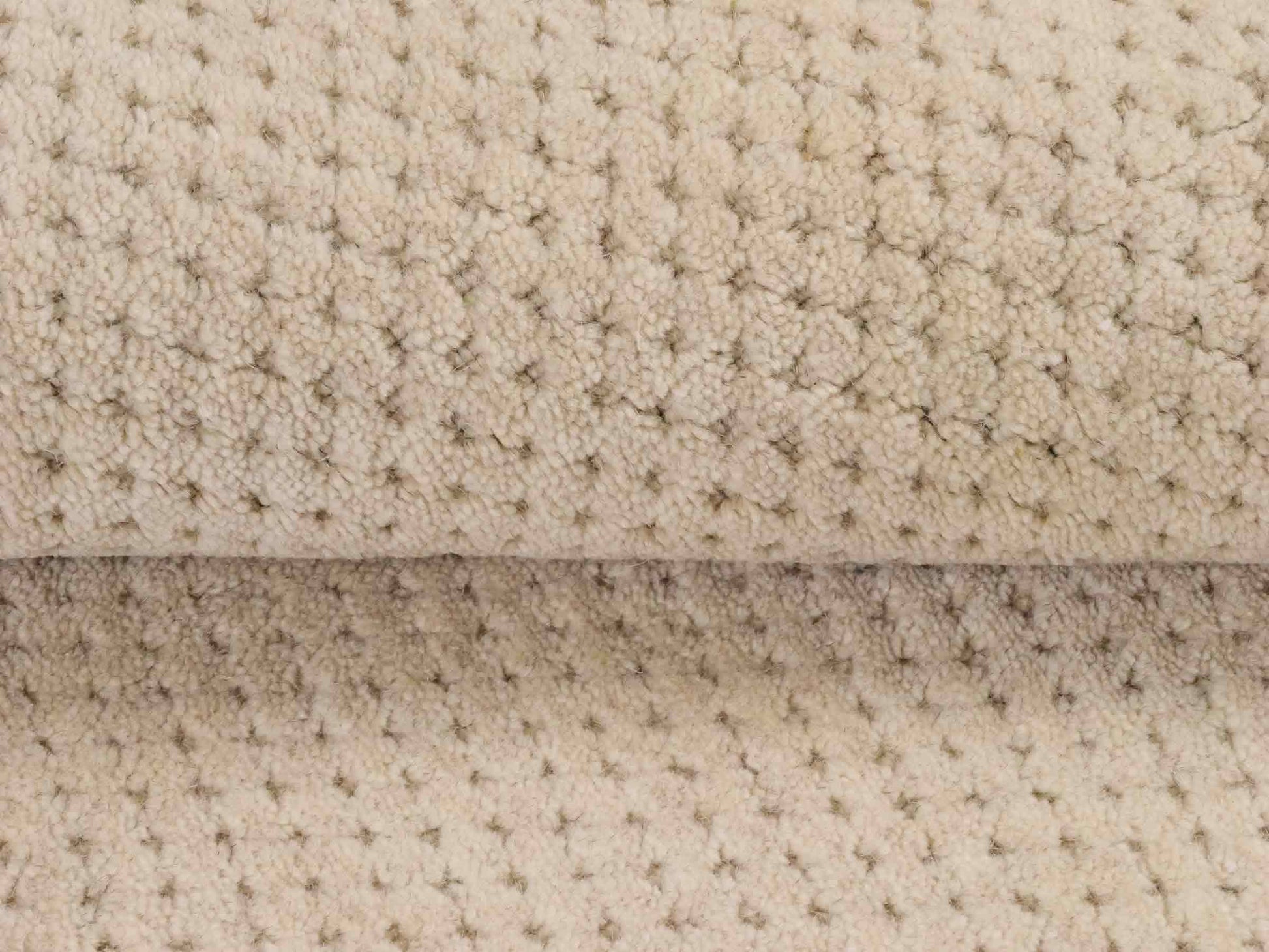 Moderner, Handloom Lori Orientteppich von Khademi aus Wolle, beige. Geometrisches Design. Produziert in Indien. Größe: 151x82cm. Teppichnummer: KB4-1524. Verkauf durch Jupiter Intl.