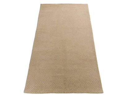 Moderner, Handloom Lori Orientteppich von Khademi aus Wolle, beige. Geometrisches Design. Produziert in Indien. Größe: 151x82cm. Teppichnummer: KB4-1524. Verkauf durch Jupiter Intl.