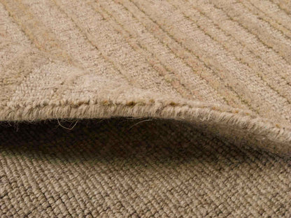 Moderner, Handloom Lori Orientteppich von Khademi aus Wolle, beige. Geometrisches Design. Produziert in Indien. Größe: 152x79cm. Teppichnummer: KB4-1526. Verkauf durch Jupiter Intl.