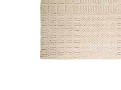 Moderner, Handloom Lori Orientteppich von Khademi aus Wolle, cremeweiß. Geometrisches Design. Produziert in Indien. Größe: 152x83cm. Teppichnummer: KB4-1523. Verkauf durch Jupiter Intl.