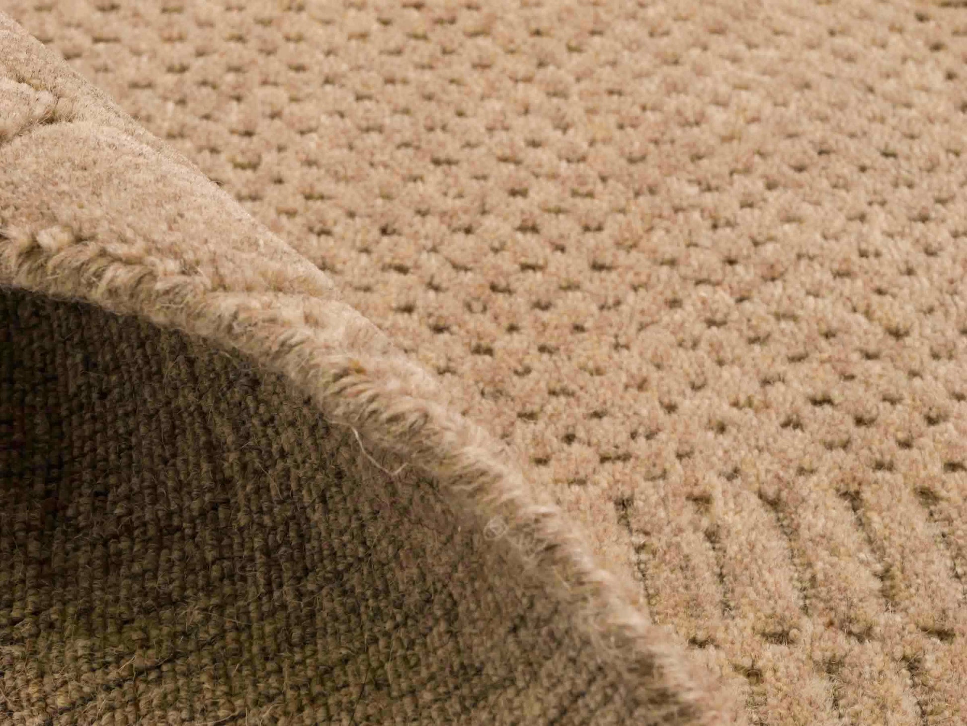 Moderner, Handloom Lori Orientteppich von Khademi aus Wolle, beige. Geometrisches Design. Produziert in Indien. Größe: 154x83cm. Teppichnummer: KB4-1531. Verkauf durch Jupiter Intl.