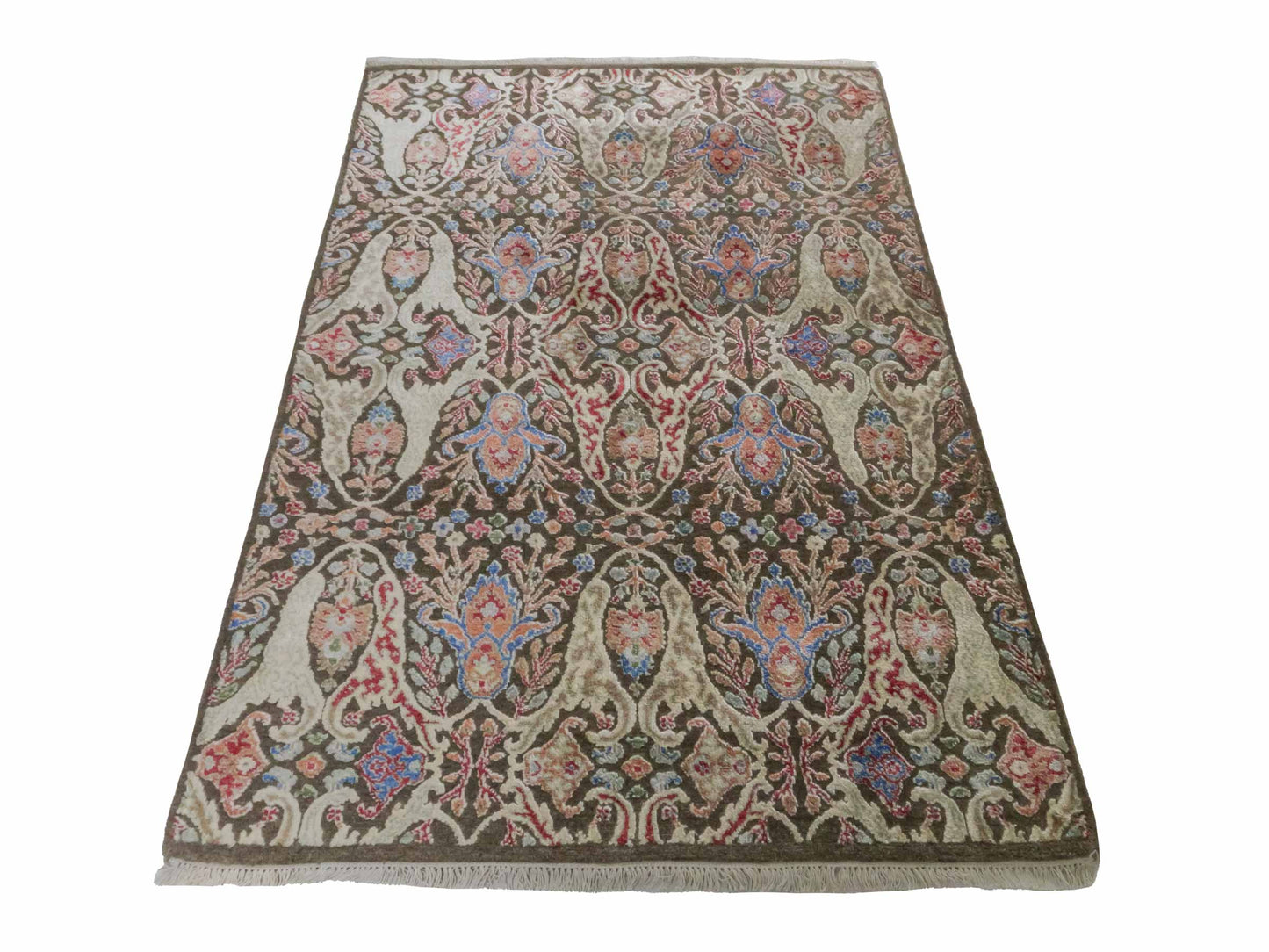 Handgeknüpfter Designer Oushak Orientteppich von Khademi aus Wolle mit Viskose, grün, mehrfarbig. Modernes Vintage-Design. Von Hand geknüpft in Indien. Größe: 177x121cm. Teppichnummer: KB4-1629. Verkauf durch Jupiter Intl.