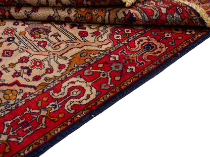 Handgeknüpfter, kaukasischer Orientteppich aus Wolle von Khademi. Größe: 182 x 126 cm. Farbe: Cremeweiß, rot. Verkauf durch JUPITER Intl.