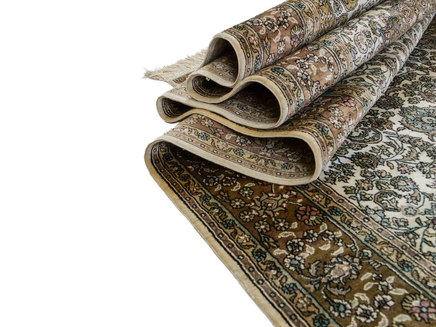 Sehr feiner, handgeknüpfter, chinesischer Ghom Orientteppich Läufer aus gesponnener Seide mit Medaillon-Design von Khademi, creme, braun. 303x80 cm. Verkauf durch Jupiter Intl.