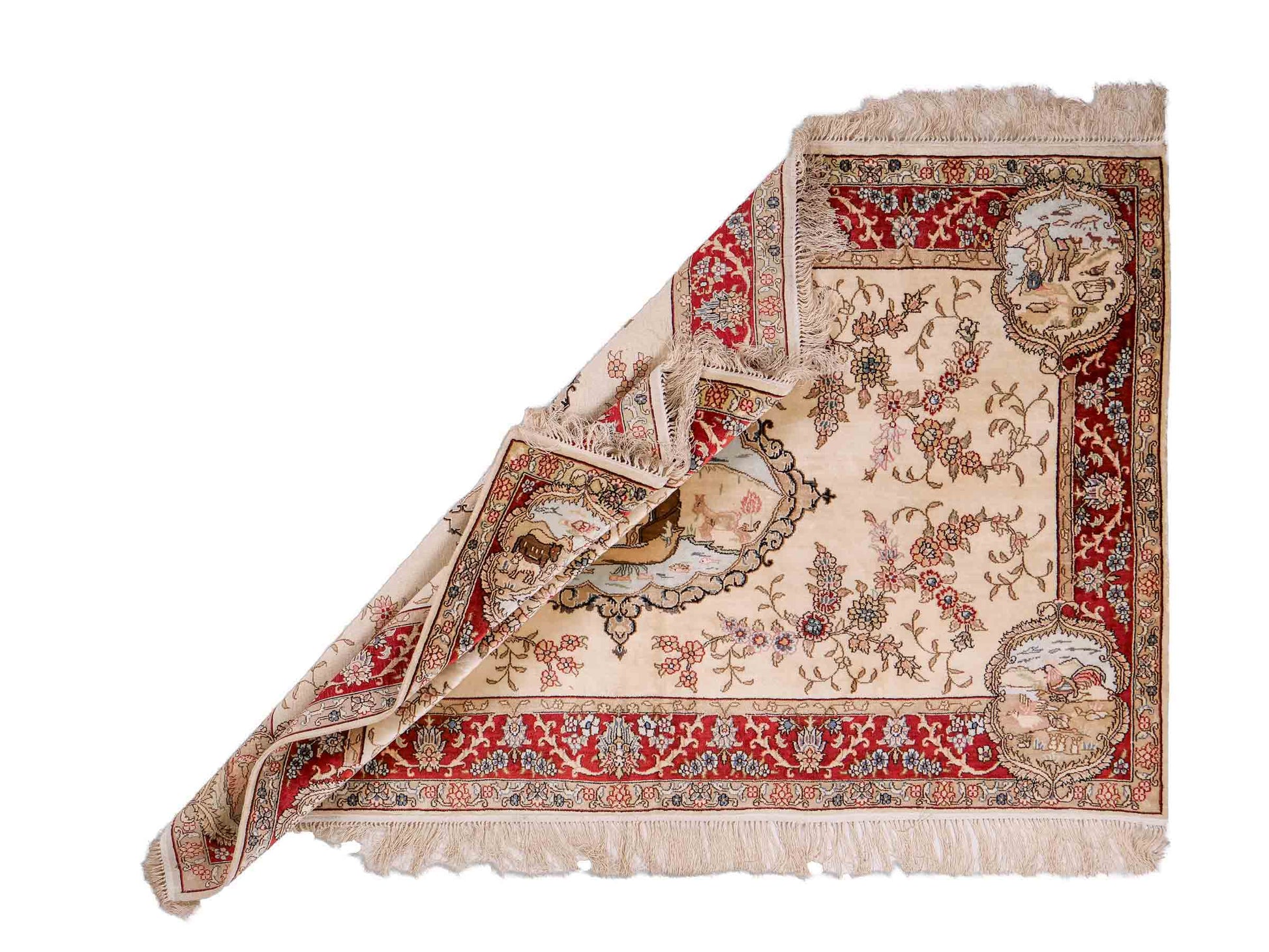 Sehr feiner, handgeknüpfter, chinesischer Orientteppich mit Ghom Design aus Kunstseide, creme, weiß, rot. 153x95 cm. Verkauf durch Jupiter Intl.