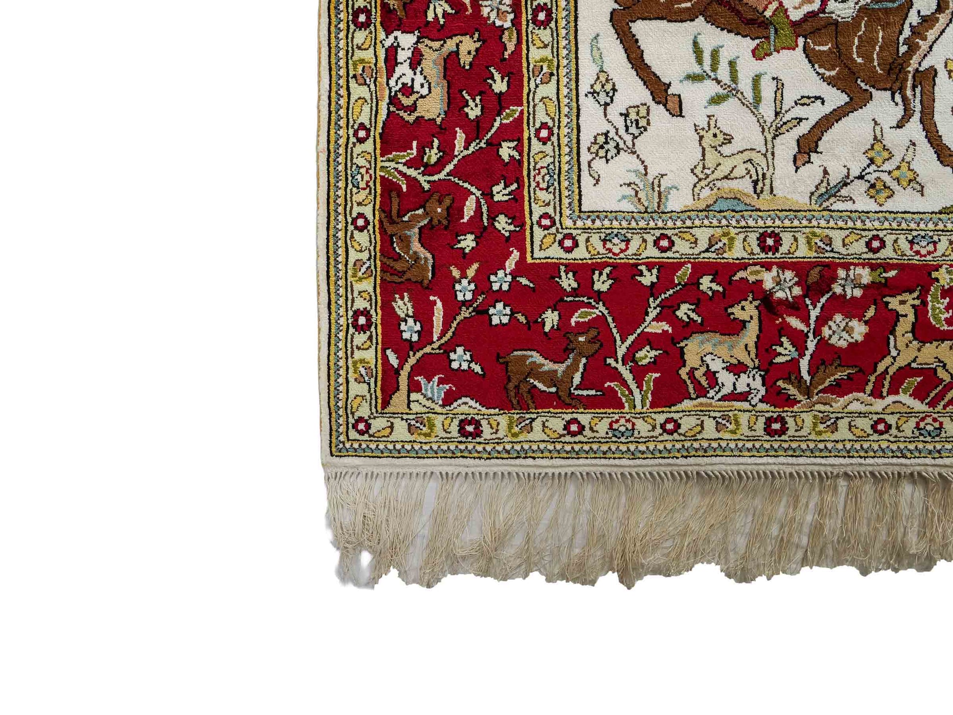Feiner, handgeknüpfter, chinesischer Orientteppich mit Ghom Design aus Kunstseide, weiß, rot, creme. 180x123 cm. Verkauf durch Jupiter Intl.