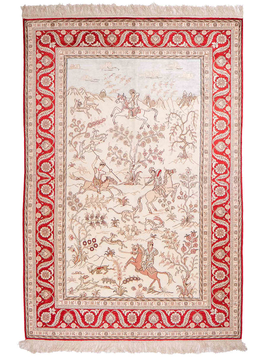 Feiner, handgeknüpfter Art Ghom aus Kunstseide. Ursprung China. Größe: 183 x 123 cm. Hauptfarben: Weiß, Creme, Rot. Vertrieb durch JUPITER Intl.