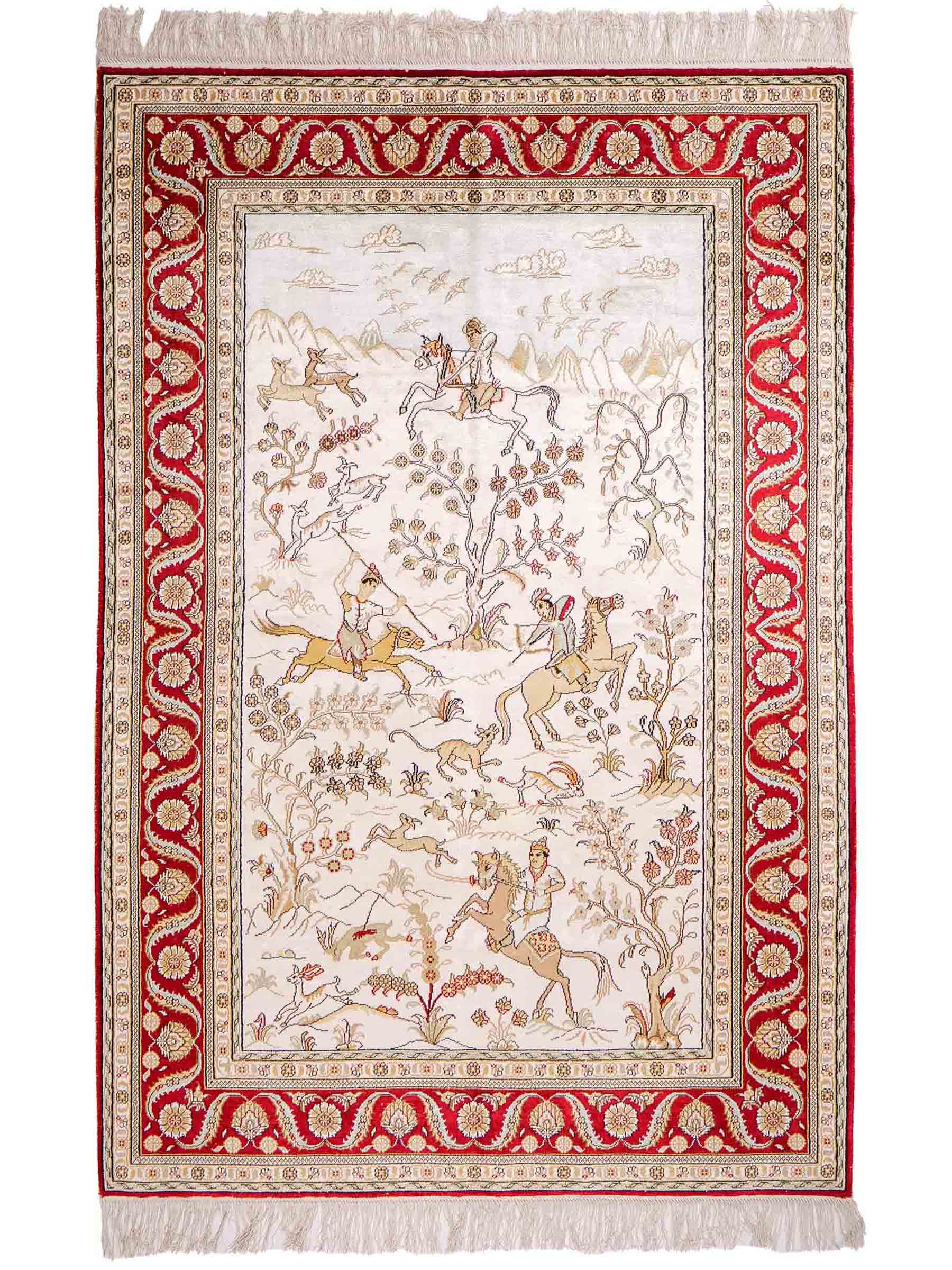 Feiner, handgeknüpfter Art Ghom aus Kunstseide. Ursprung China. Größe: 183 x 124 cm. Hauptfarben: Weiß, Creme, Rot. Vertrieb durch JUPITER Intl.