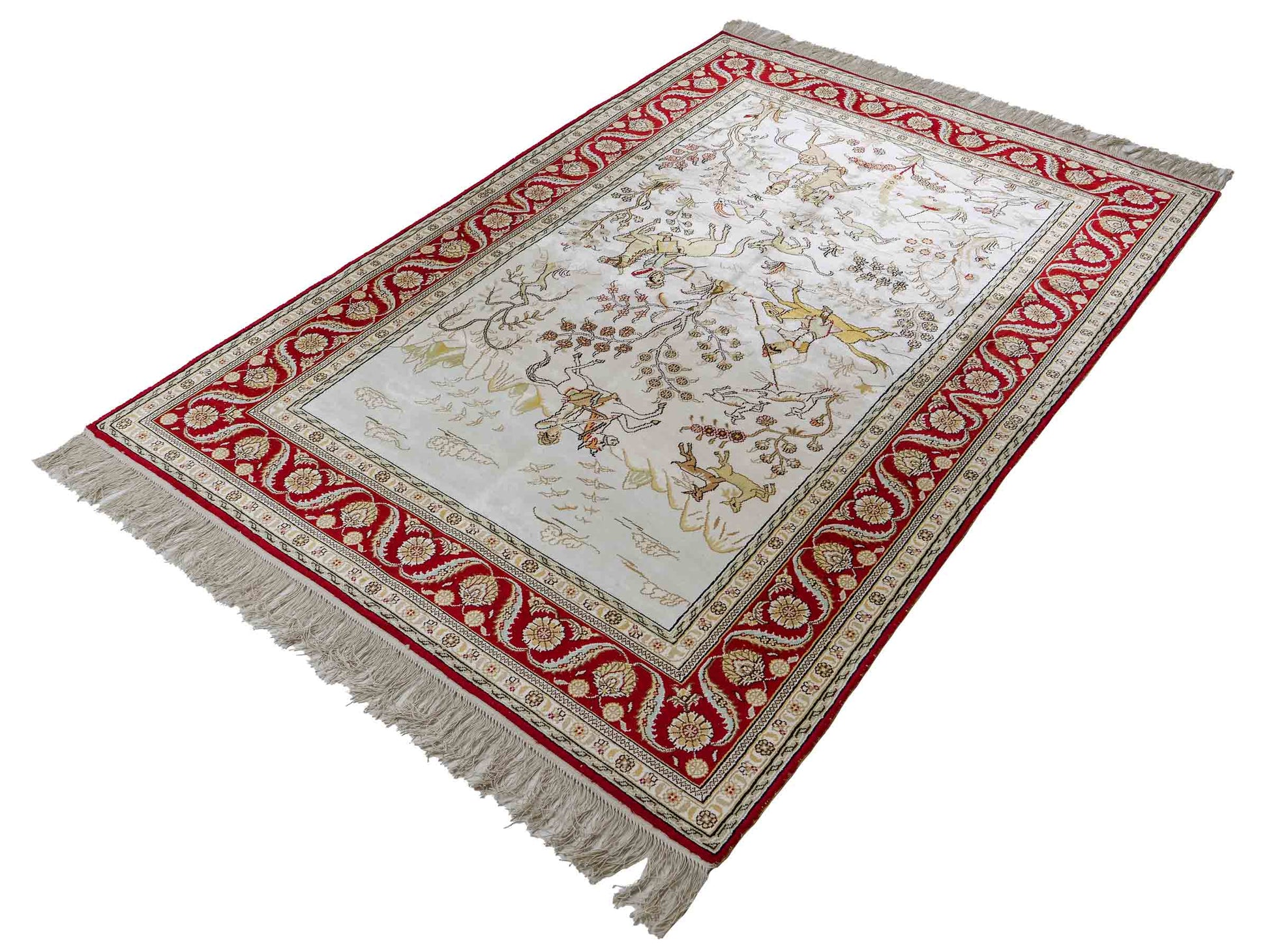 Feiner, handgeknüpfter Art Ghom aus Kunstseide. Ursprung China. Größe: 183 x 124 cm. Hauptfarben: Weiß, Creme, Rot. Vertrieb durch JUPITER Intl.