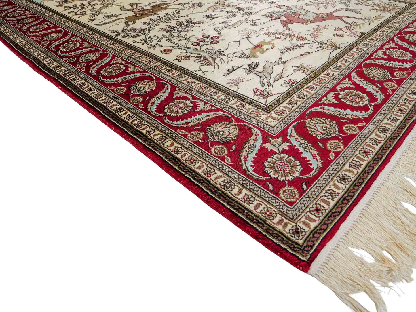 Feiner, handgeknüpfter, chinesischer Orientteppich mit Ghom Design aus Kunstseide, creme, weiß, rot, blau. 183x125 cm. Verkauf durch Jupiter Intl.
