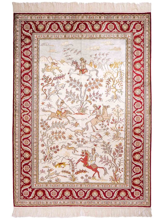 Feiner, handgeknüpfter Art Ghom aus Kunstseide. Ursprung China. Größe: 183 x 127 cm. Hauptfarben: Weiß, Creme, Rot. Vertrieb durch JUPITER Intl.