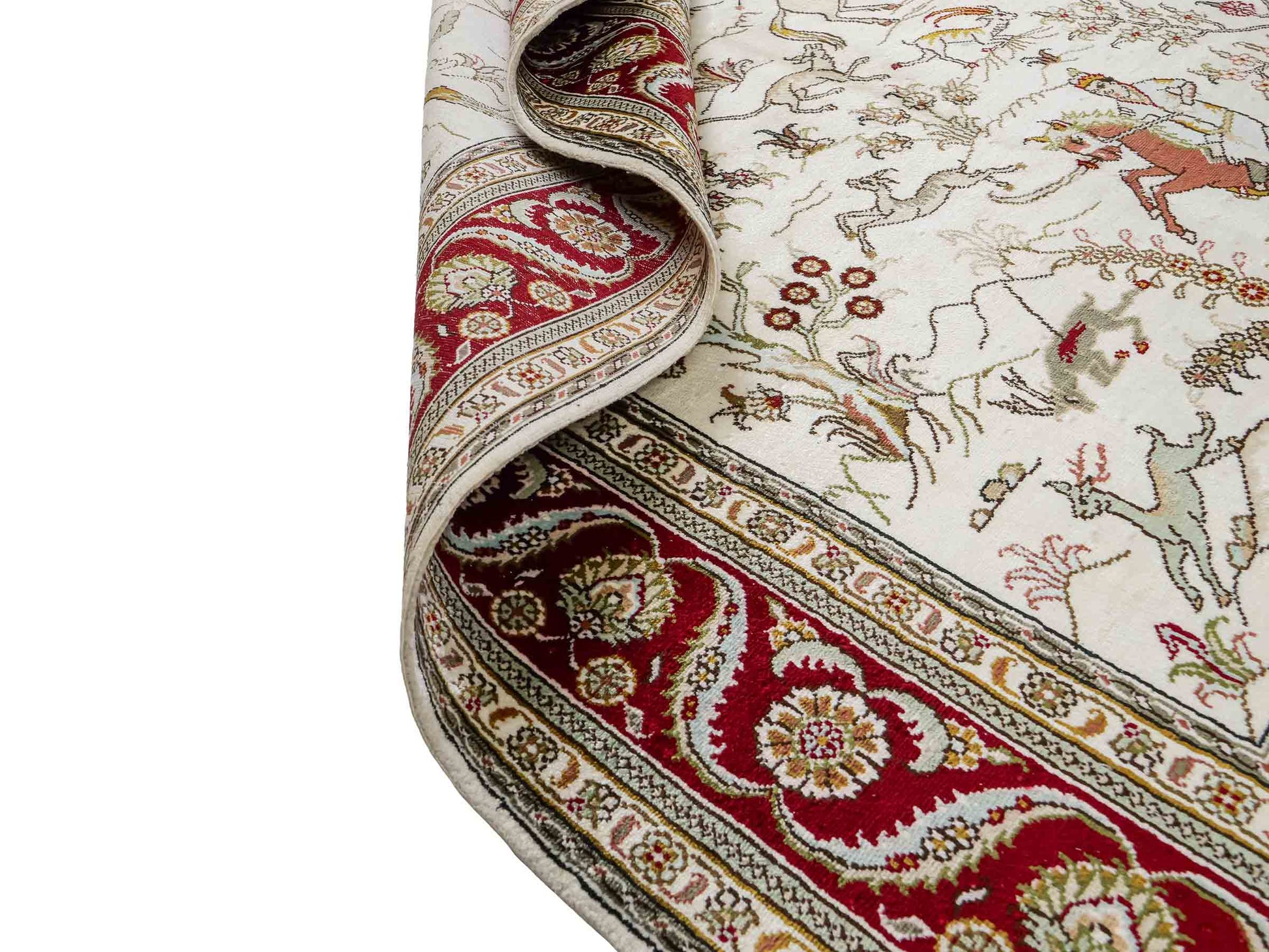 Feiner, handgeknüpfter Art Ghom aus Kunstseide. Ursprung China. Größe: 185 x 122 cm. Hauptfarben: Weiß, Creme, Rot. Vertrieb durch JUPITER Intl.