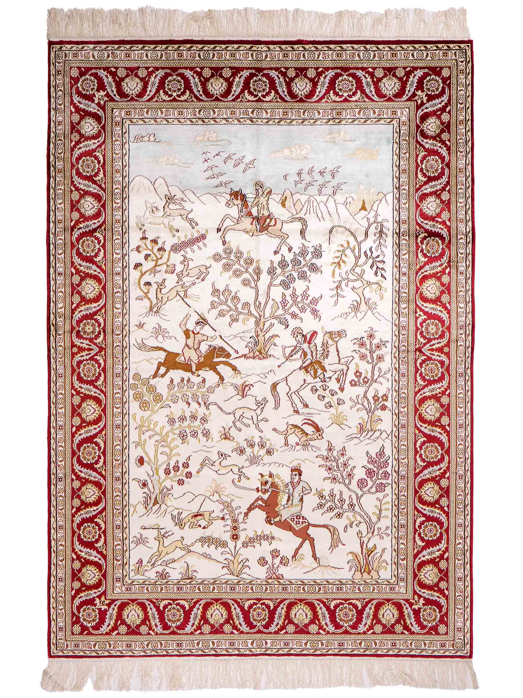 Feiner, handgeknüpfter Art Ghom aus Kunstseide. Ursprung China. Größe: 185 x 124 cm. Hauptfarben: Weiß, Creme, Rot. Vertrieb durch JUPITER Intl.
