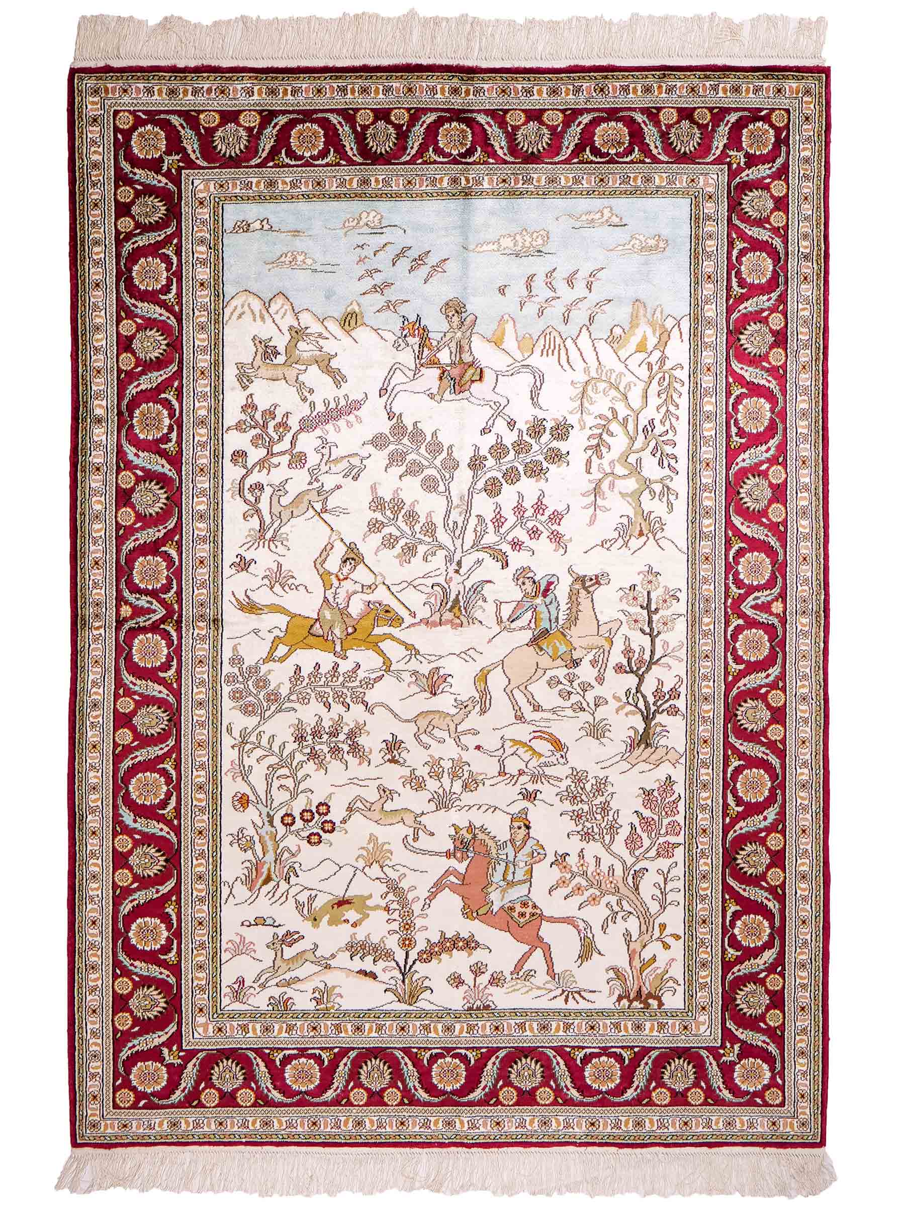 Feiner, handgeknüpfter Art Ghom aus Kunstseide. Ursprung China. Größe: 185 x 124 cm. Hauptfarben: Weiß, Creme, Rot. Vertrieb durch JUPITER Intl.