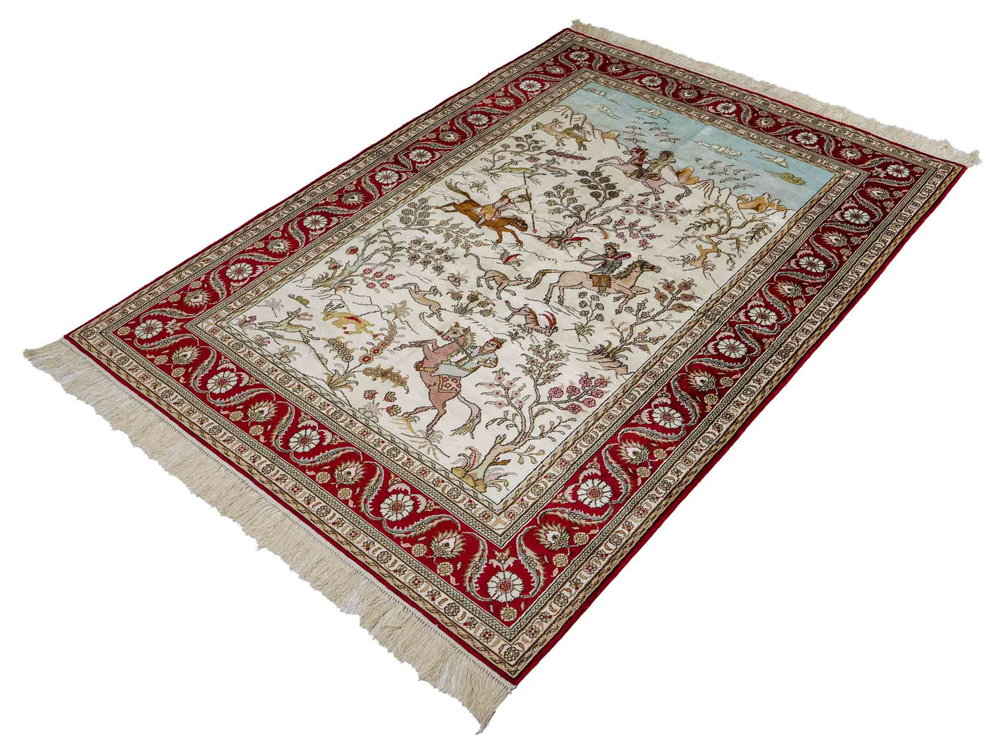 Feiner, handgeknüpfter Art Ghom aus Kunstseide. Ursprung China. Größe: 185 x 126 cm. Hauptfarben: Weiß, Creme, Rot. Vertrieb durch JUPITER Intl.