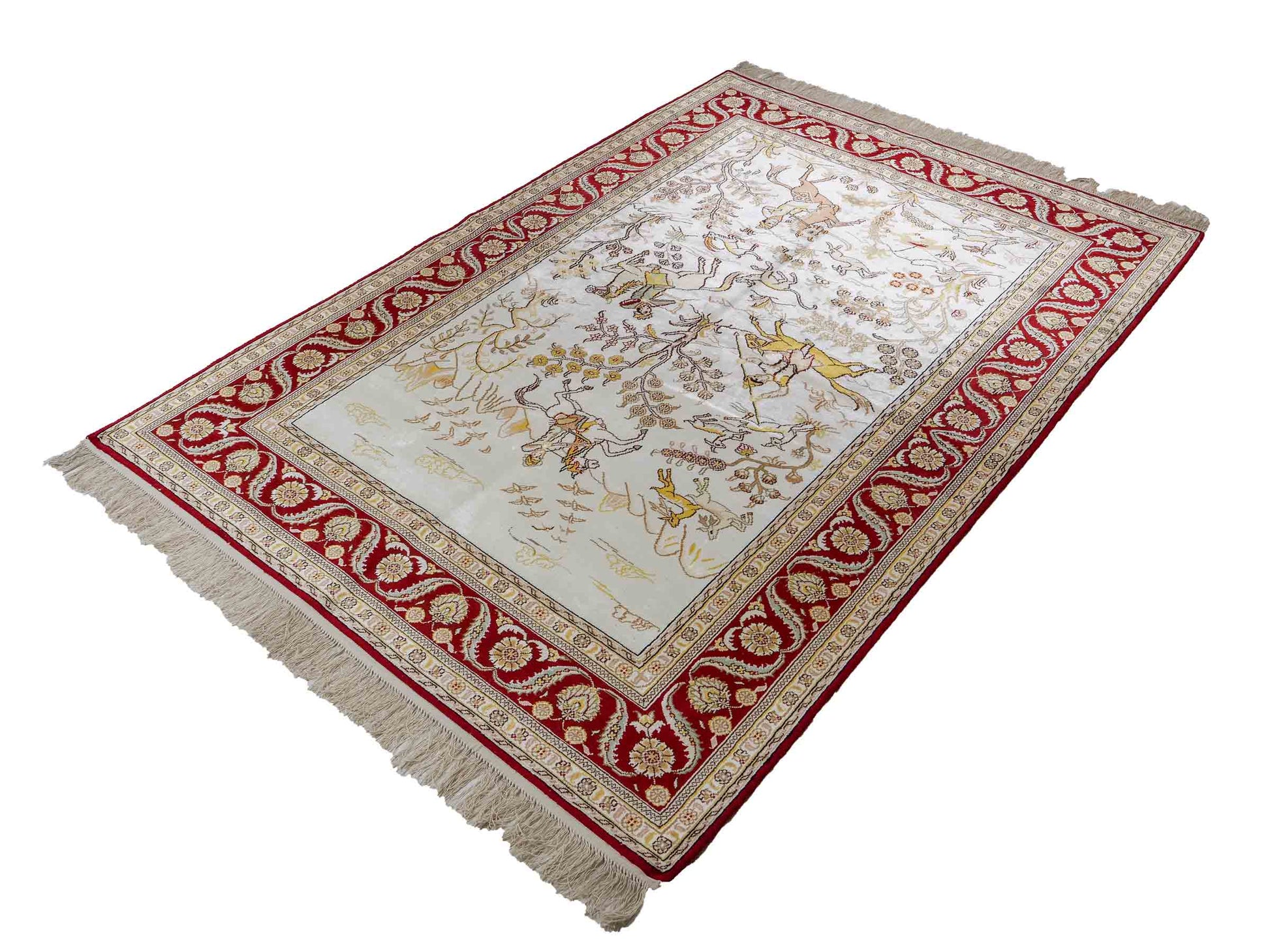 Feiner, handgeknüpfter Art Ghom aus Kunstseide. Ursprung China. Größe: 185 x 127 cm. Hauptfarben: Weiß, Creme, Rot. Vertrieb durch JUPITER Intl.