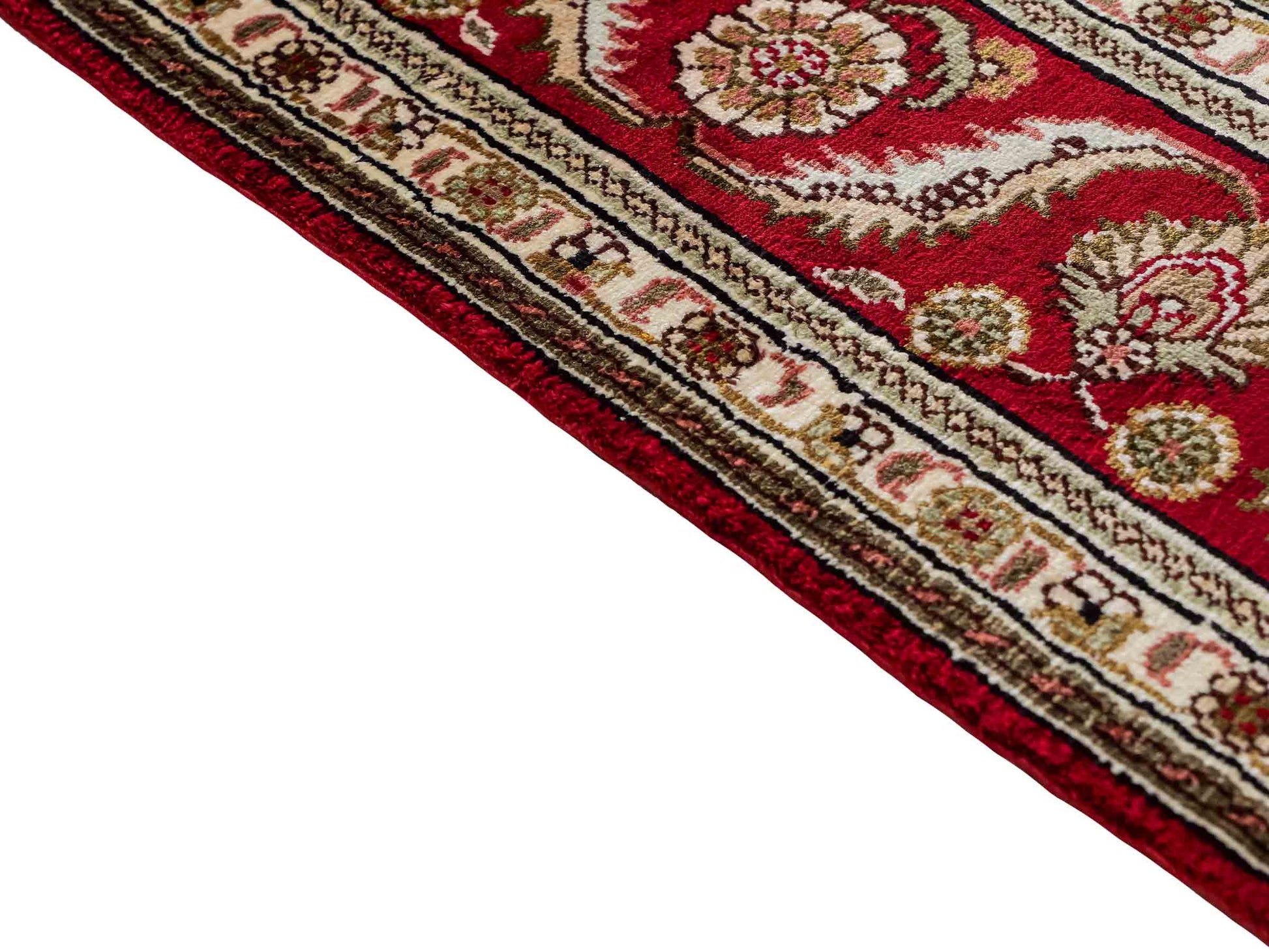 Feiner, handgeknüpfter Art Ghom aus Kunstseide. Ursprung China. Größe: 186 x 124 cm. Hauptfarben: Weiß, Creme, Rot. Vertrieb durch JUPITER Intl.